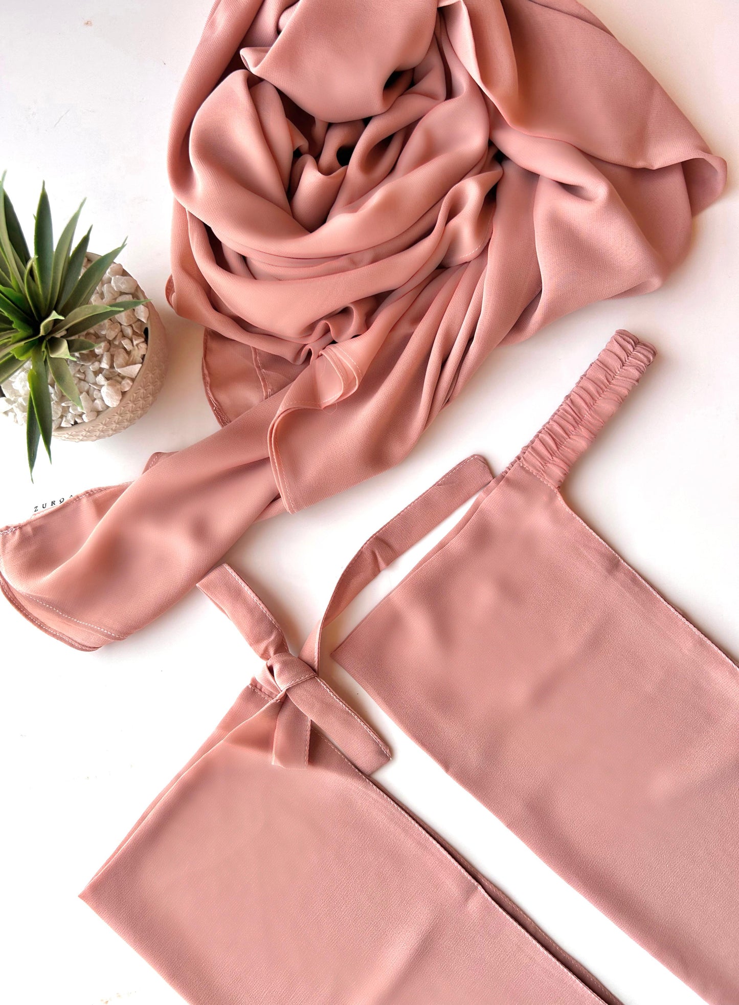 SOFT PINK